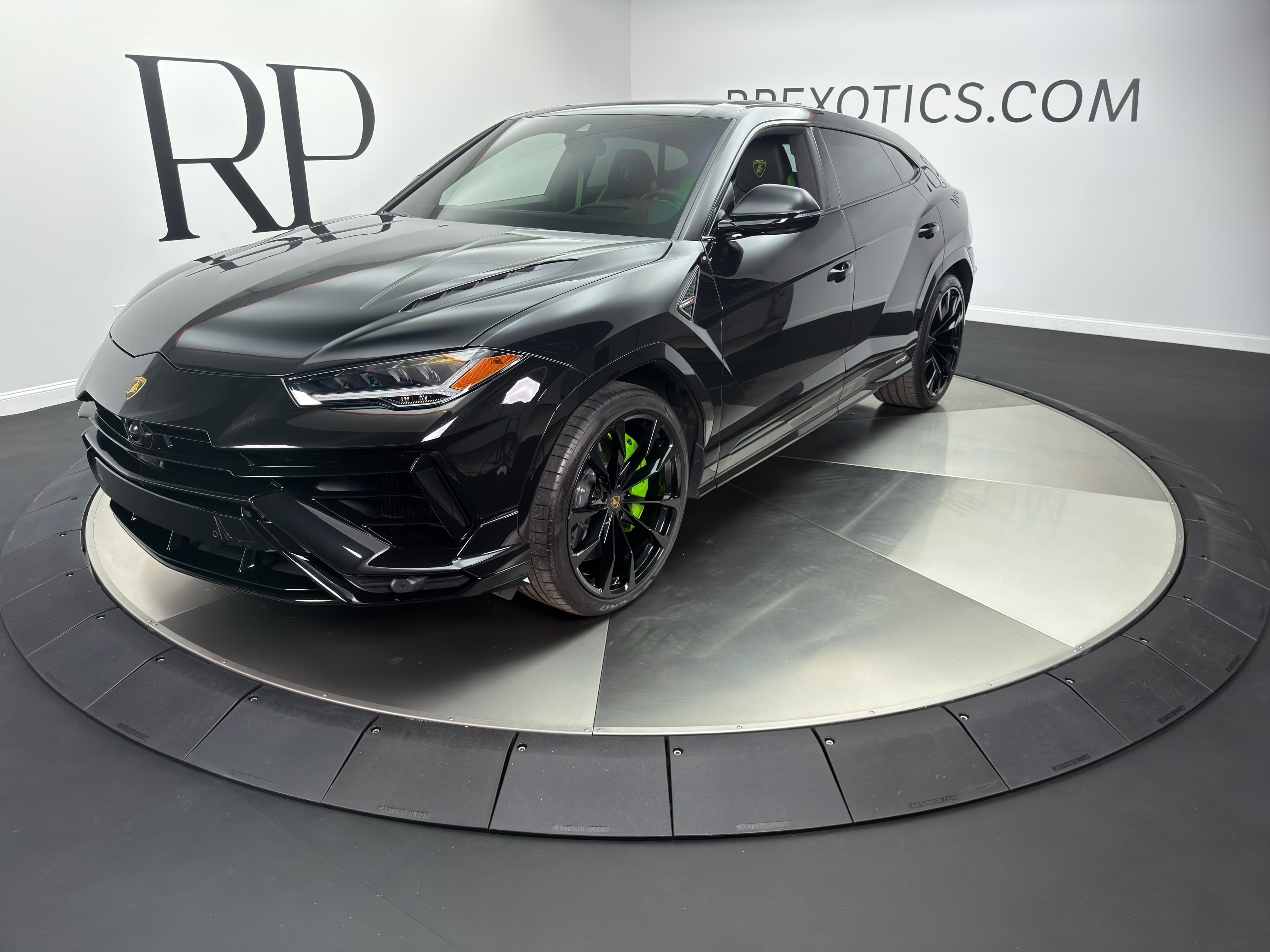 2024 Lamborghini Urus S